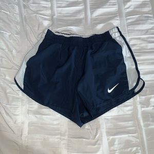 💎3 for 22! Nike Dri-Fit Woman’s Running Shorts